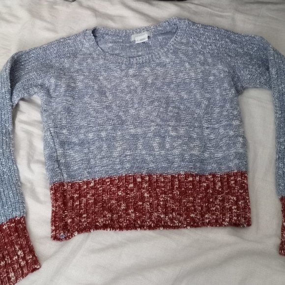 Bundle of Urban outfitters bdg sweaters, extra small. - Picture 4 of 4
